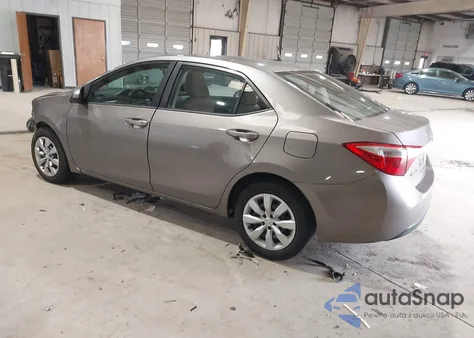 2015 Toyota Corolla Le z USA, uszkodzony, nr VIN 5YFBURHE3FP207532